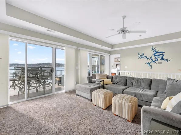 310 W Palisades Dr #1A, Lake Ozark, MO 65049