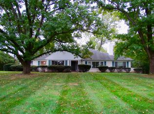 7102 W Aracoma Dr, Cincinnati, OH 45237