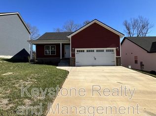 1256 Cardinal Creek Dr, Clarksville, TN 37040