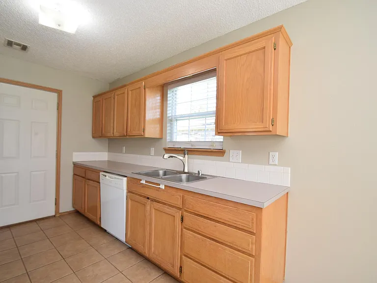 3 Burnett Cir — Photo 3