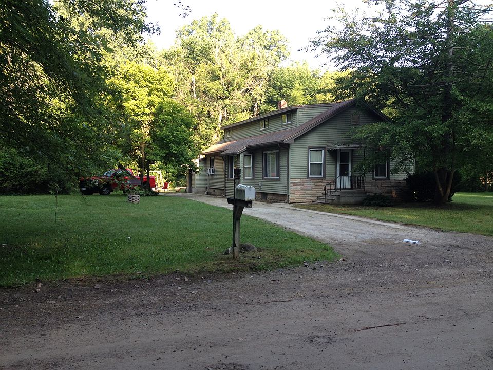 2nd image of 12305 Alexander St