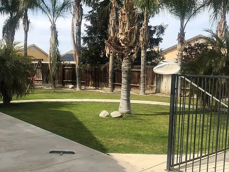 7000 Frog Meadow St — Photo 2