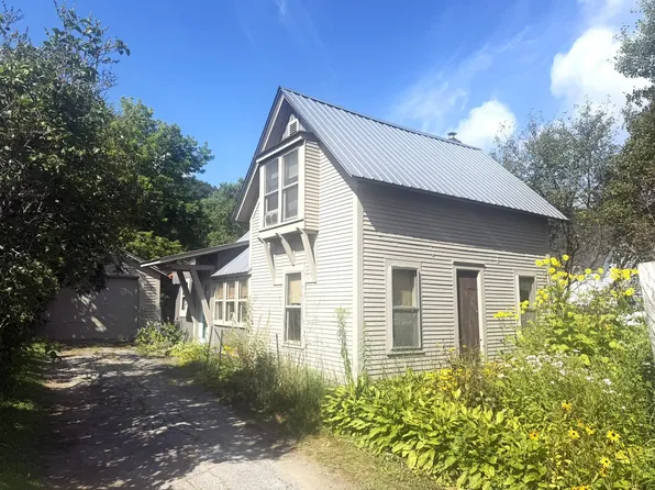 22 Bernard Smith Road, Hardwick, VT 05843