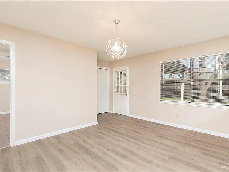 2504 Pecan Ave — Photo 10