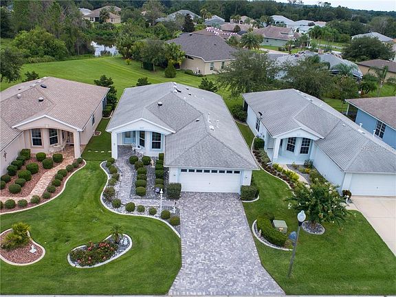 2nd image of 5551 Aurora Dr