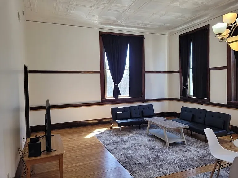 63 Illinois St #104 — Photo 3