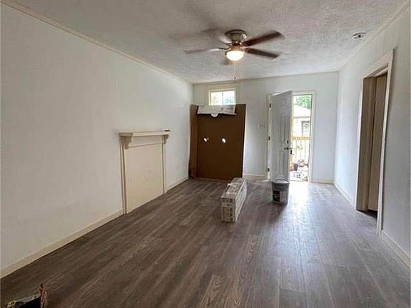 2nd image of 1010 16th St