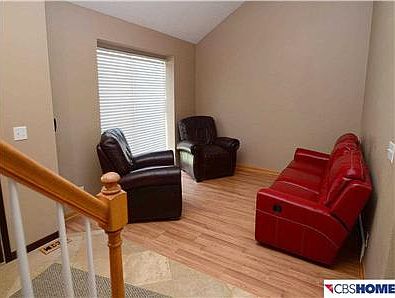 4th image of 1704 Eastview Dr