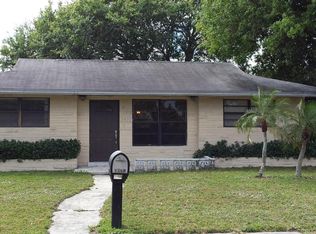 4974 Pine Knott Ln, West Palm Beach, FL 33417