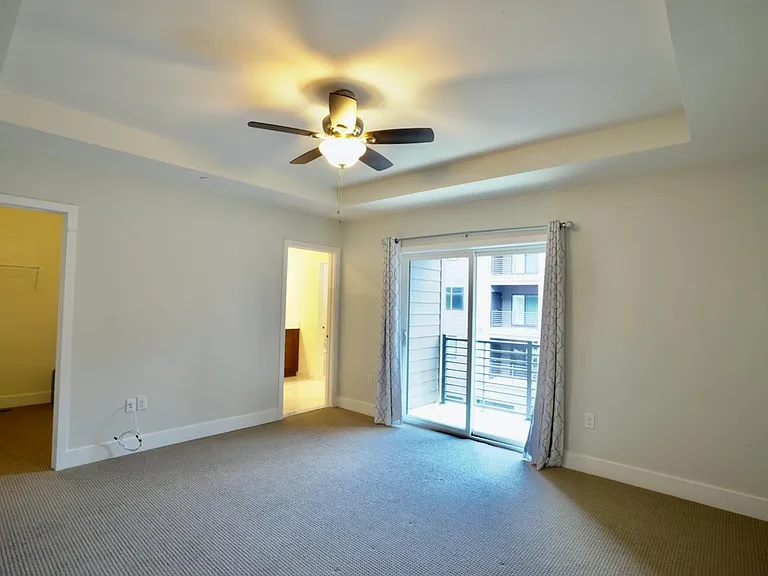 813 Lakeview Ct #44L — Photo 15