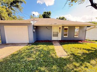 827 Chouteau Ave, Alton, IL 62002
