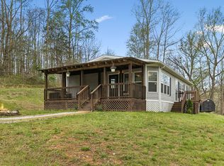 805 Harris Rd, Dickson, TN 37055