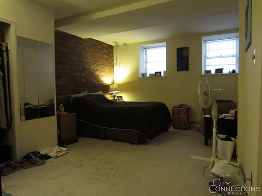 Rented by City Connections Realty | media 27