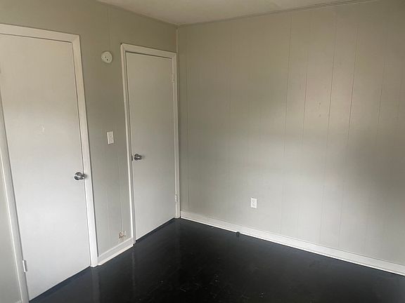 3rd image of 2934 Randolph St