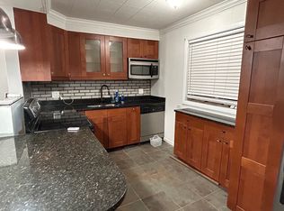 6359 N Ridge Ave APT 205, Chicago, IL 60660