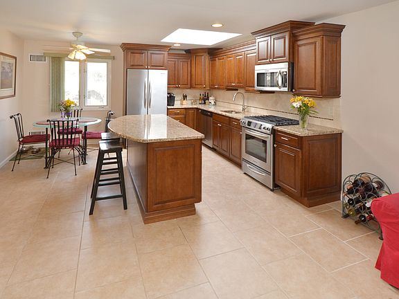 4th image of 57 S Peach Hill Ct #57