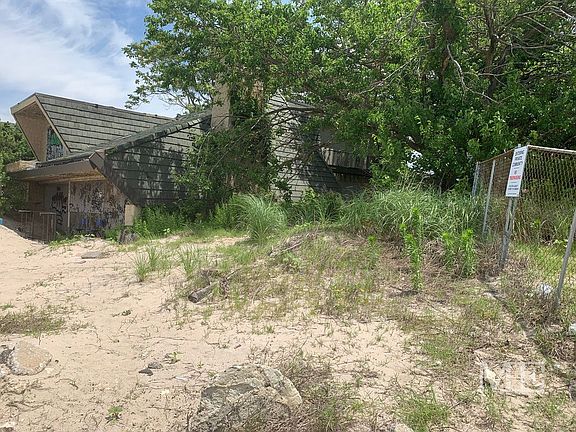 5th image of 5010 Ocean View Ave #1