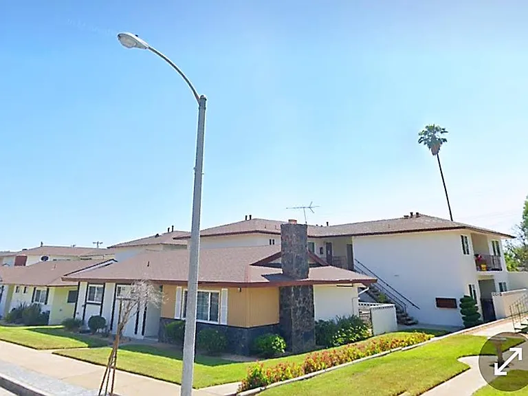 2937 N Garey Ave — Photo 28