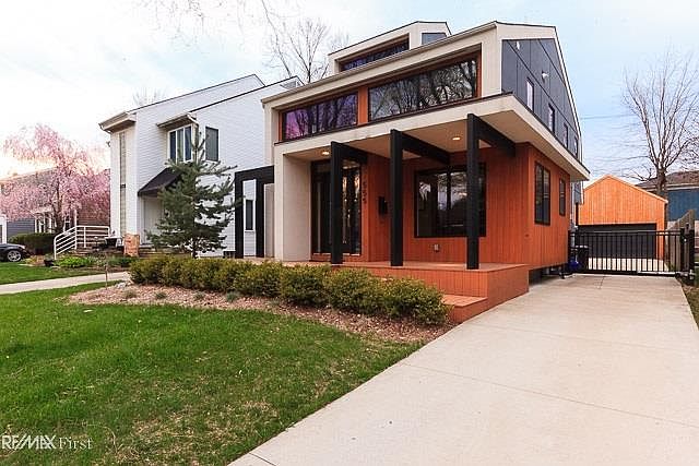 1st image of 555 Smith Ave