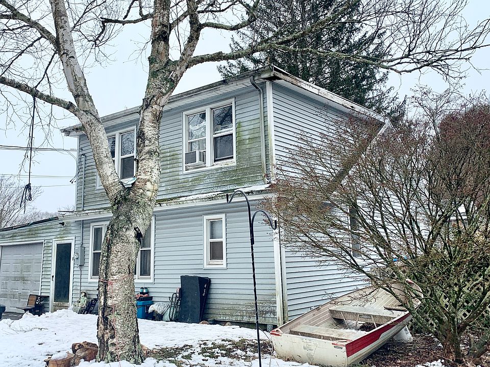 8 Fairview Ave, Jewett City, CT 06351 MLS 24000358 Zillow