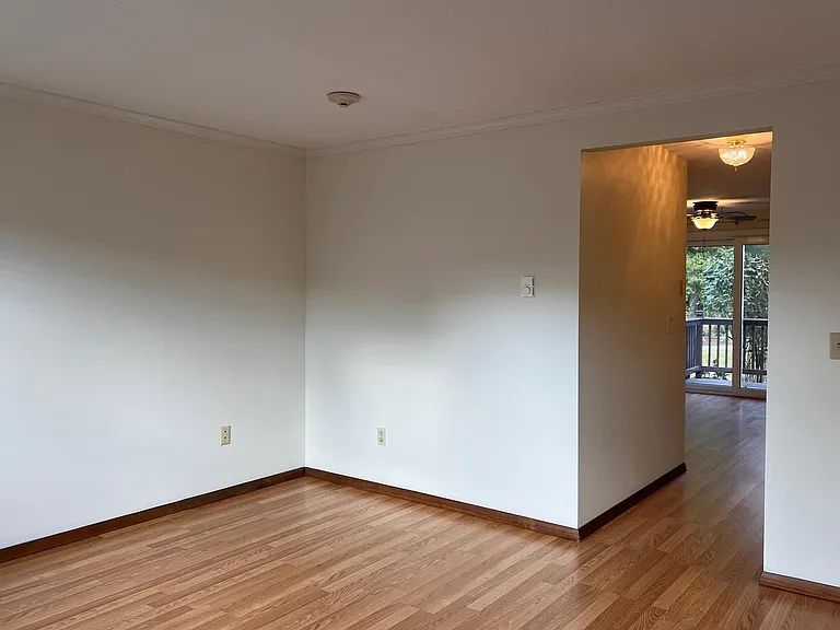 812 Court St #D — Photo 3