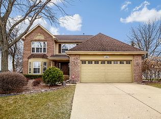 324 Orchard Ln, Bloomingdale, IL 60108
