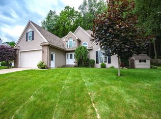 117 Krider Dr, Middlebury, IN 46540