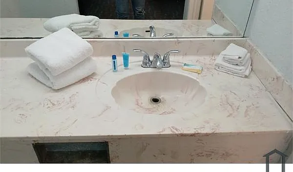 1 bed, 450 sqft, $1,300 — Photo 3