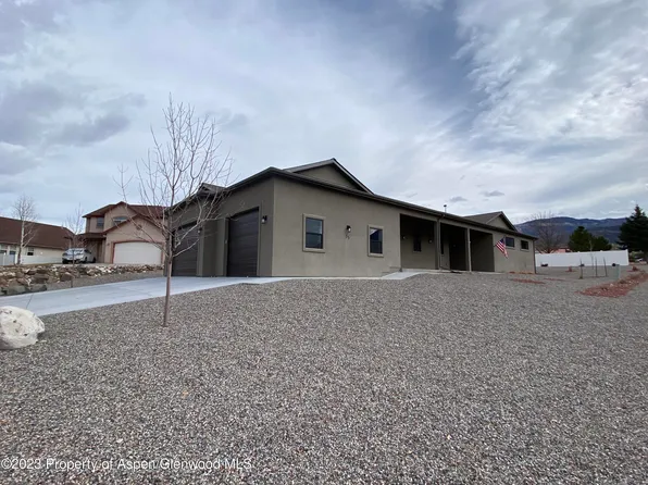 35 Eagle Ridge Dr, Parachute, CO 81635