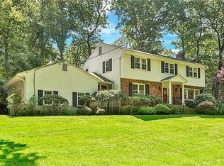 5 Rockledge Rd, Pleasantville, NY 10570