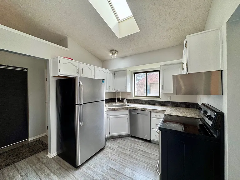 9526 Colegate Way — Photo 19