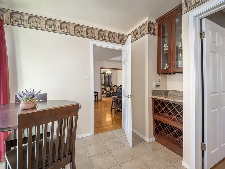 14024 Cantlay St — Photo 13