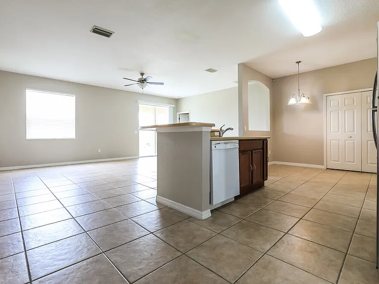 15385 Lakeland Cir — Photo 5