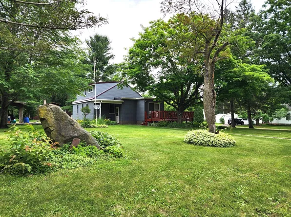 203 2nd Ave NW, Milltown, WI 54858