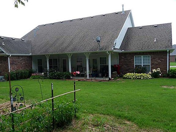 3rd image of 1146 S Saint Andrews Cir