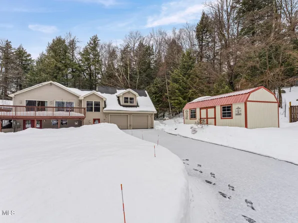 57 N Shore Road, Petersburgh, NY 12138