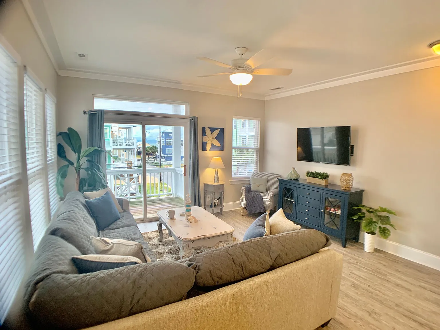 1415 Canal Dr — Photo 4