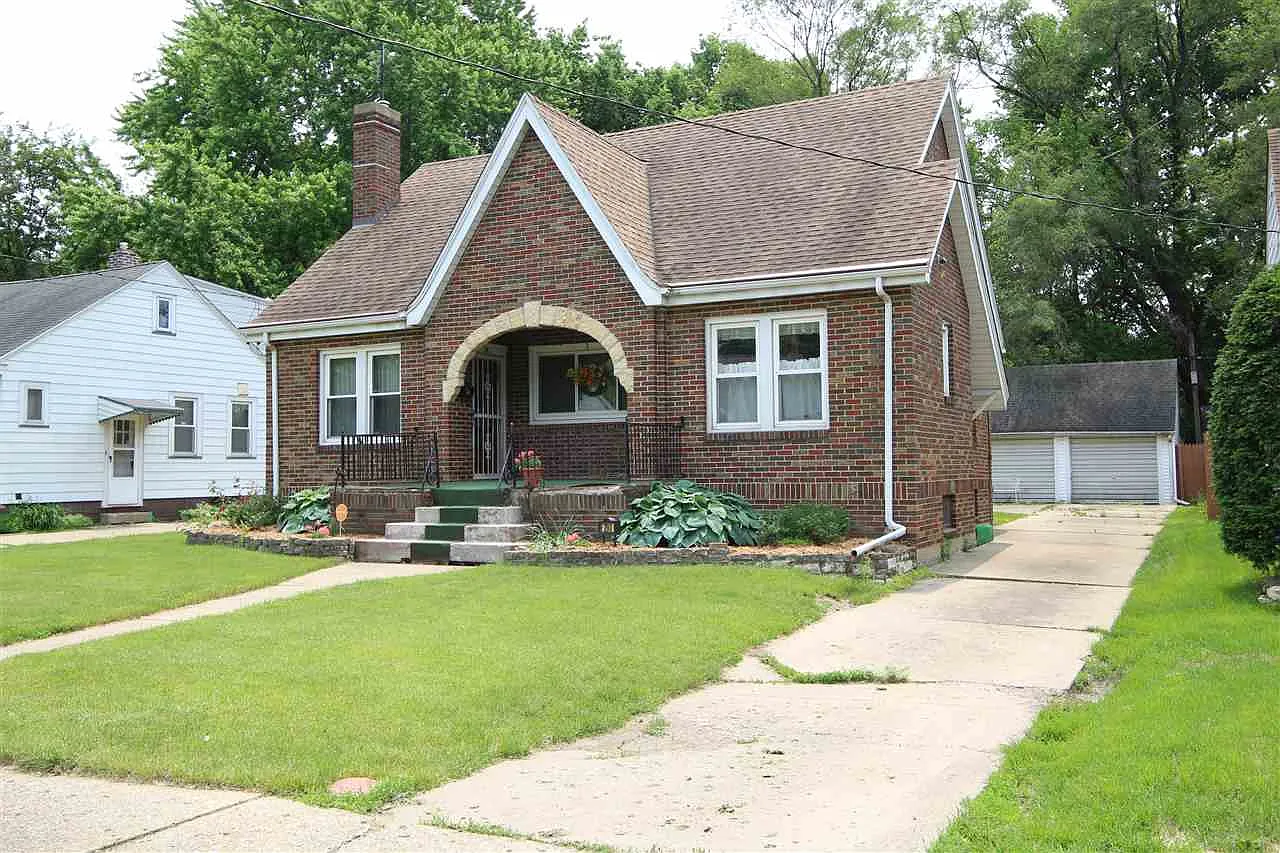200 E Virginia Ave photo 1