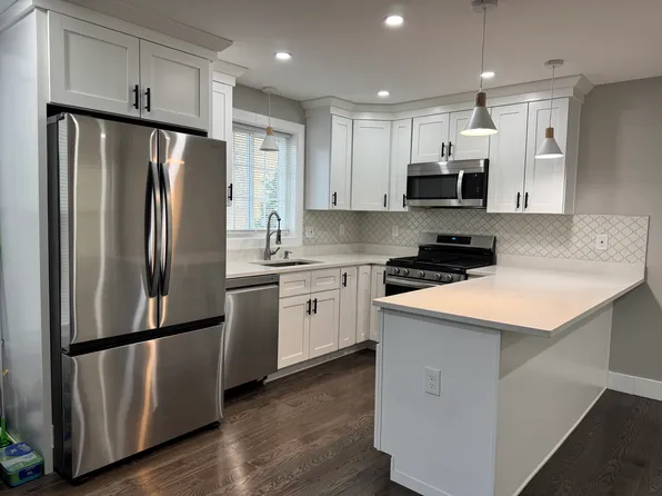 63 Hilton St #1, Providence, RI 02905