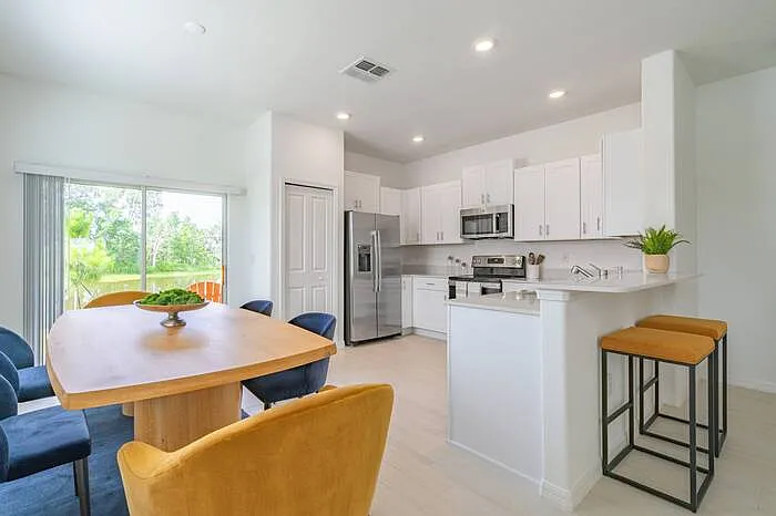 5044 Capri Harbor Dr — Photo 6