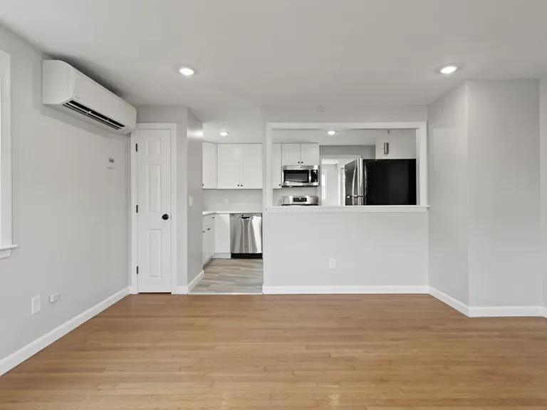 3 Sagamore Ave #2L — Photo 3