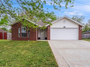 551 Walker St, Centerton, AR 72719