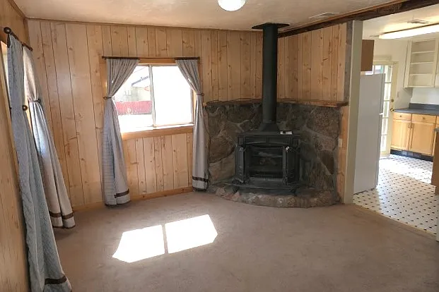 30452 Hilltop Dr — Photo 3