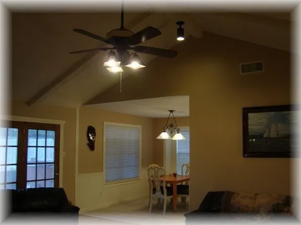 217 Portsmouth Dr, Corpus Christi, TX 78418
