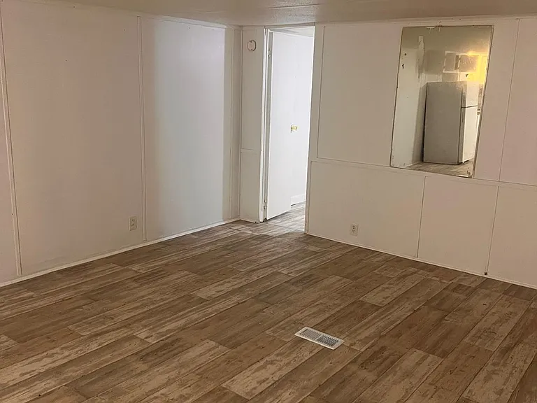200 Lakeshore Dr — Photo 6