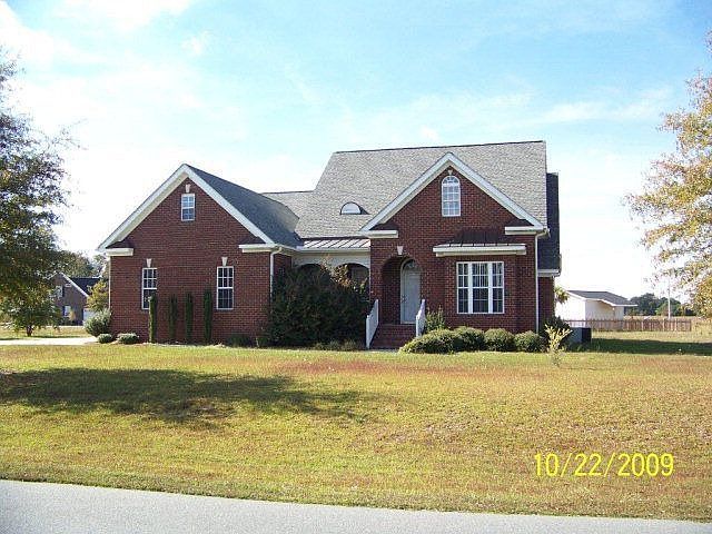 1st image of 1004 Shelley Dr