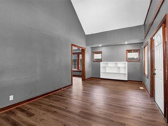 5th image of 4015 Benton Blvd