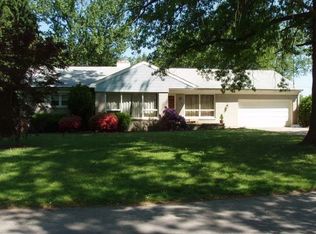 111 Lynbrook Dr N, York, PA 17402