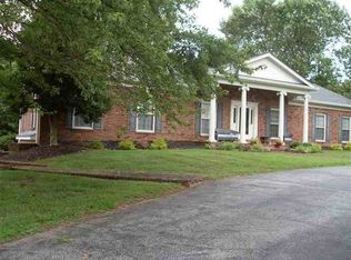 1426 Mount Ayr Cir, Bowling Green, KY 42103
