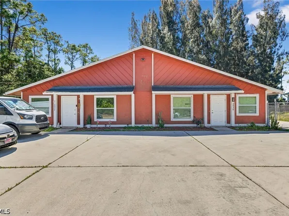 2032 E 12th St, Lehigh Acres, FL 33936